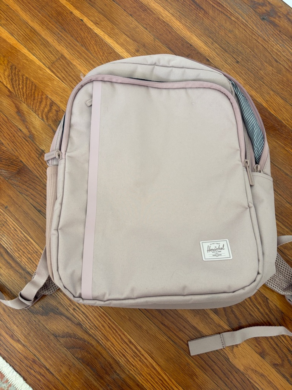 Herschel Supply Company Backpack in Dusty Pink